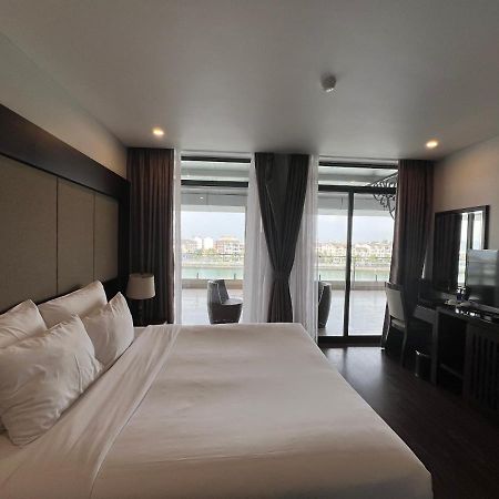 Moon Halo Hotel Халонг Экстерьер фото
