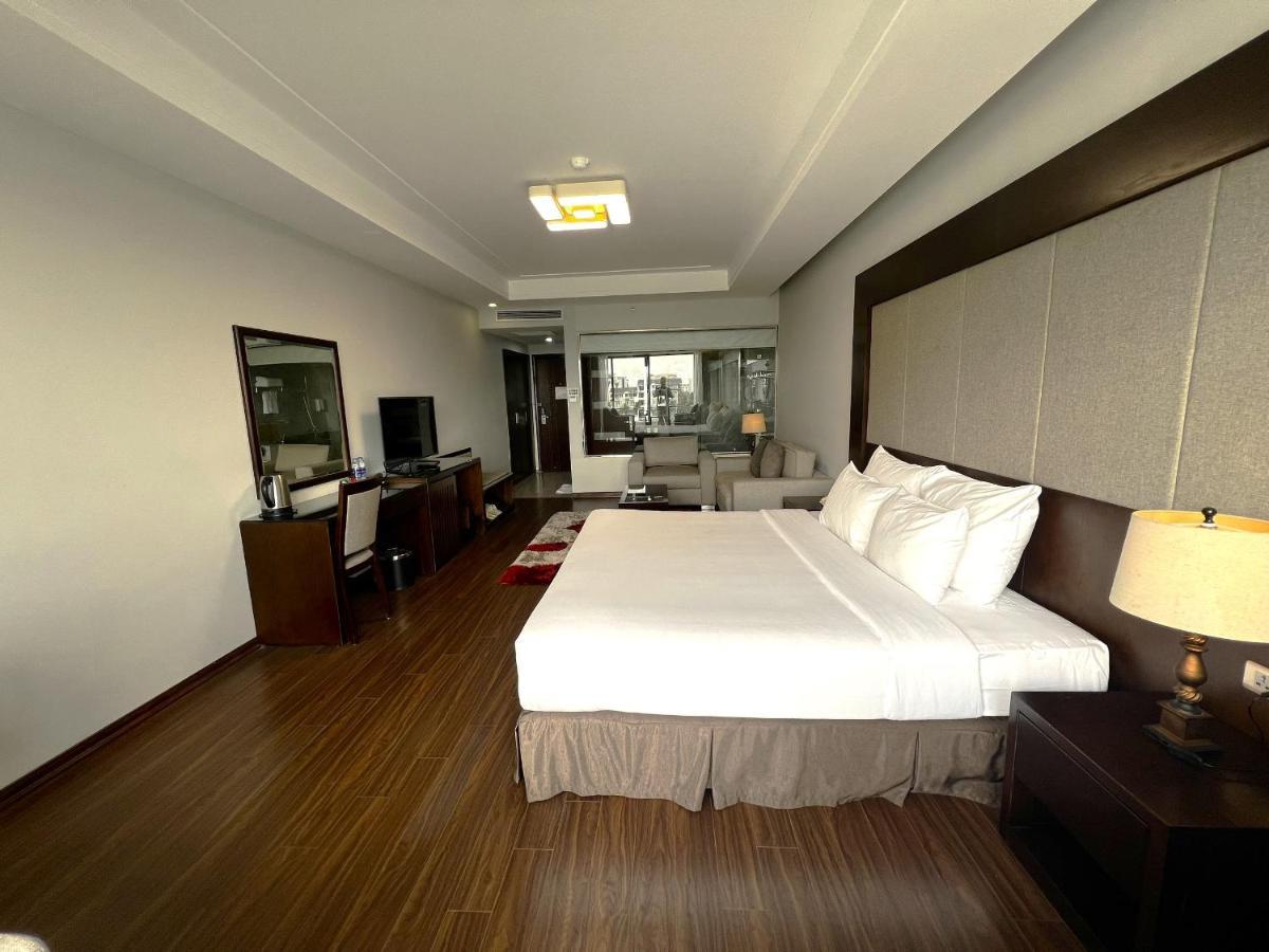 Moon Halo Hotel Халонг Экстерьер фото